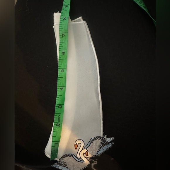 Embroidered Swan Collar With Pearl by Banned Retro - Picture 5 of 10